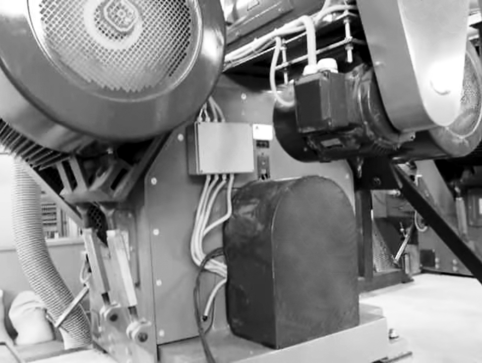 Munch pellet mill rear view